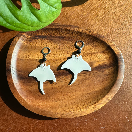 Smiling Manta Earrings