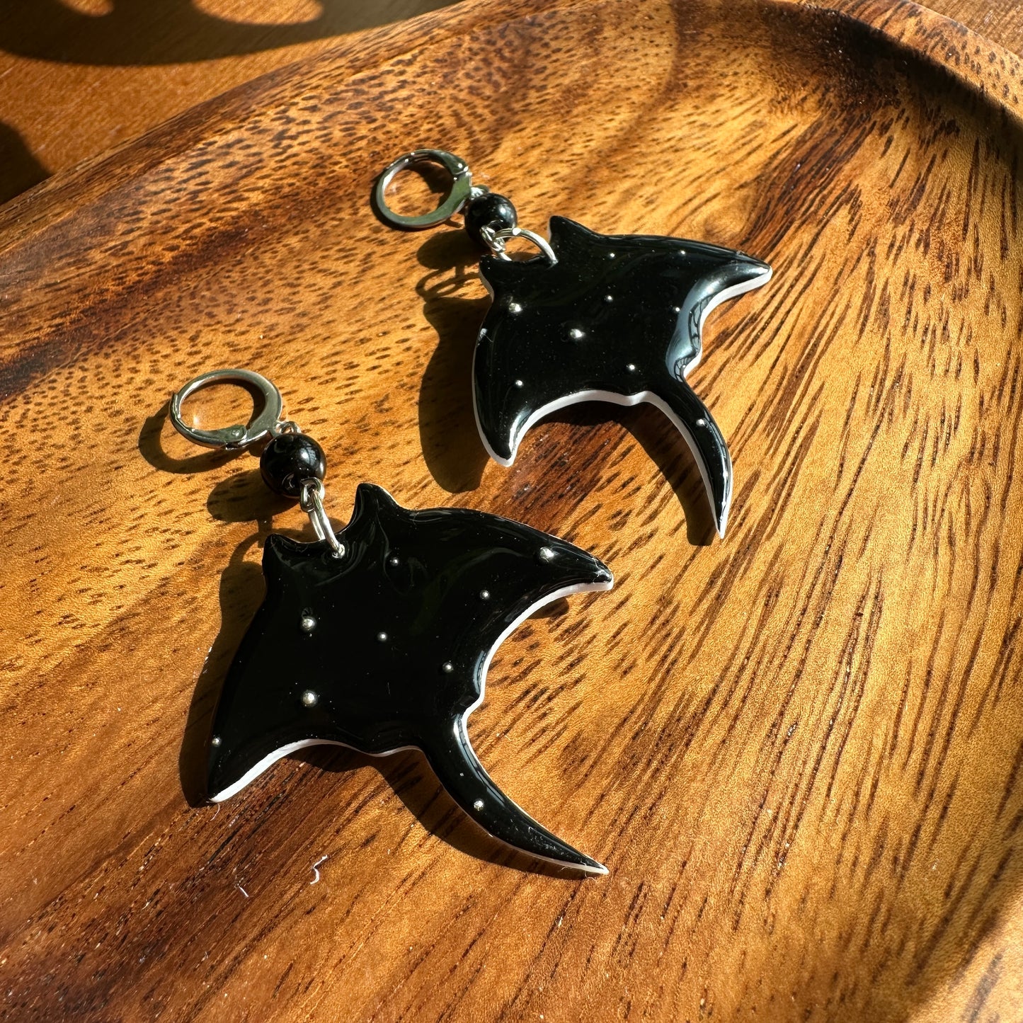 Smiling Manta Earrings